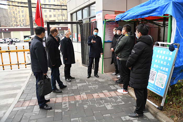 市委組織部常務(wù)副部長(zhǎng)胡仁強(qiáng)一行赴公司督導(dǎo)檢查疫情防控工作